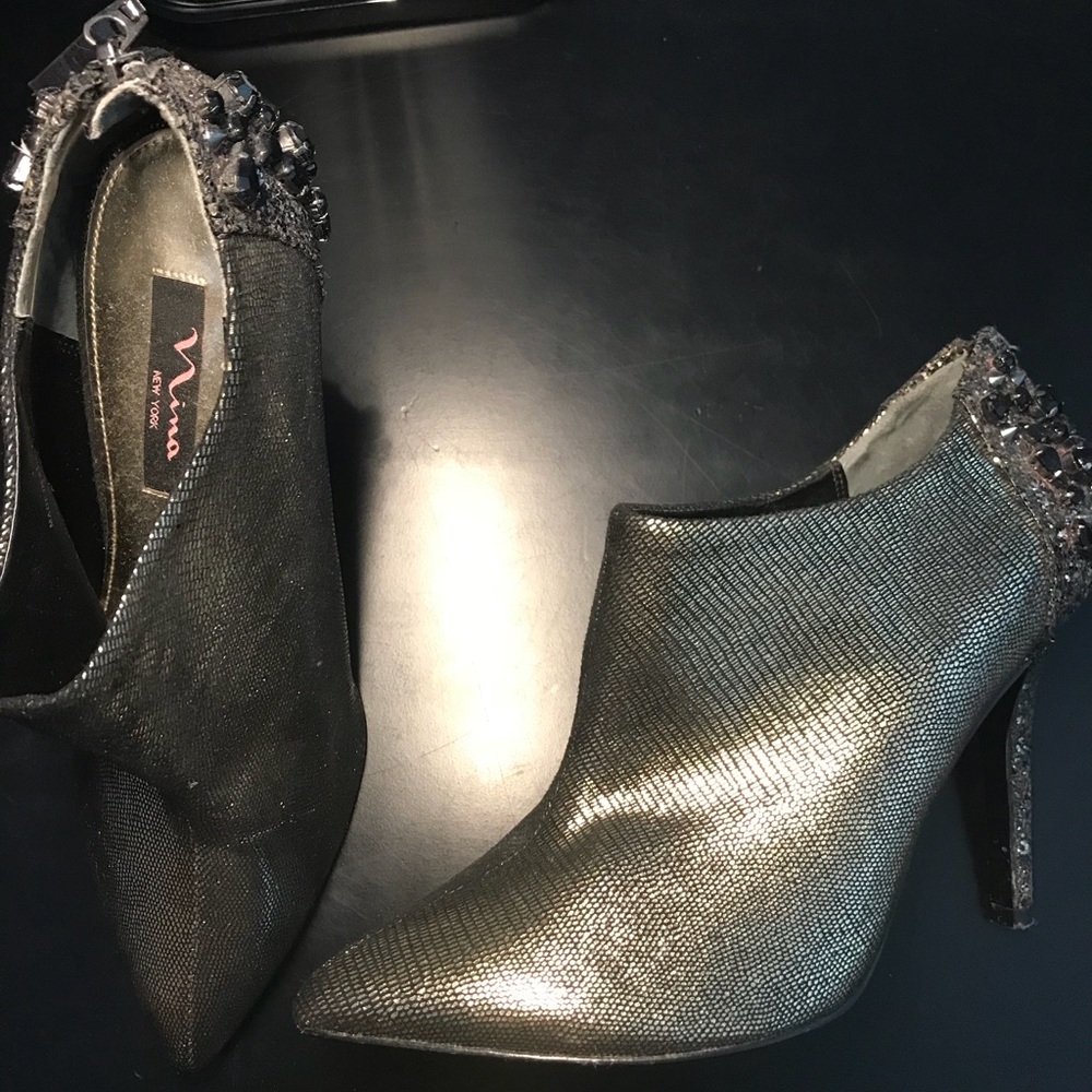 Nina New York booties